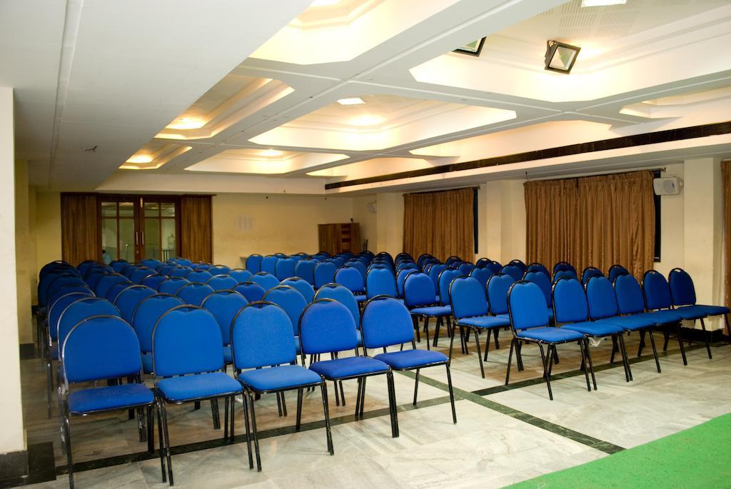 Hotel Rajadhane Madurai Extérieur photo