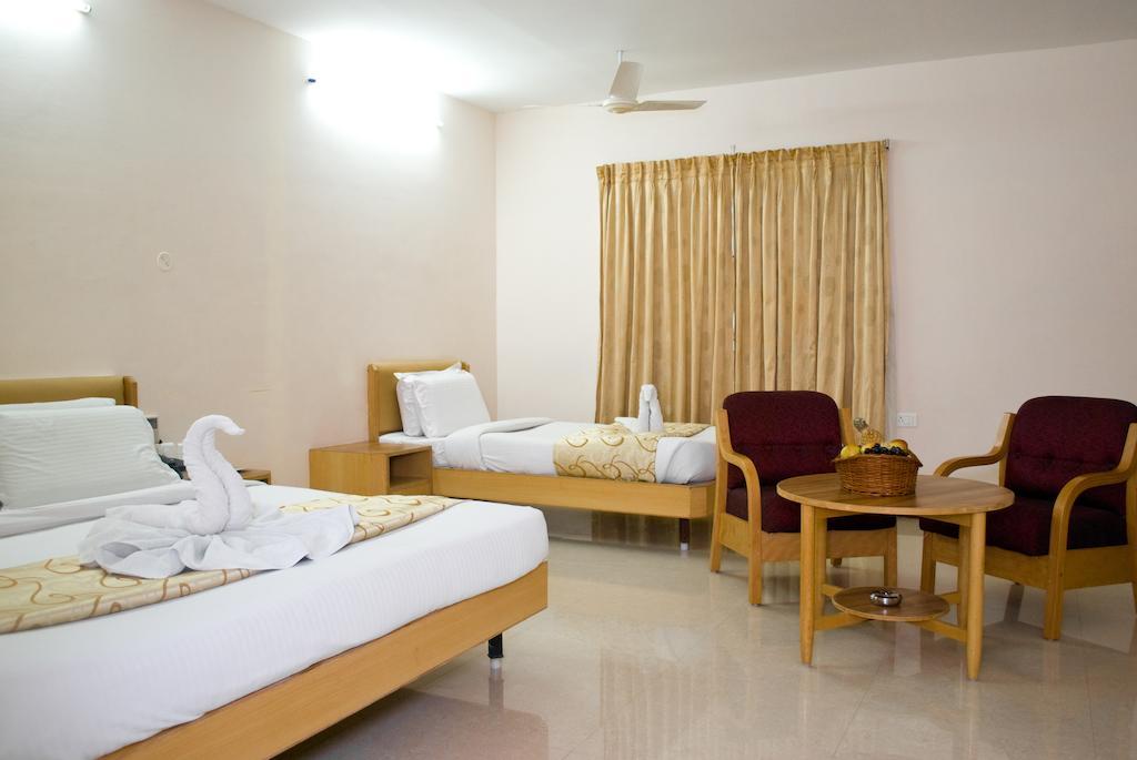 Hotel Rajadhane Madurai Extérieur photo
